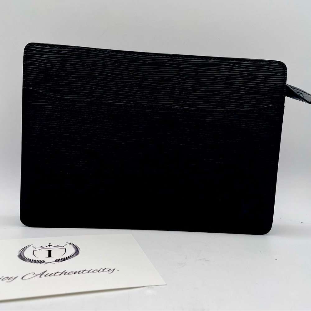 Pre Loved louis vuitton Women Black Clutches